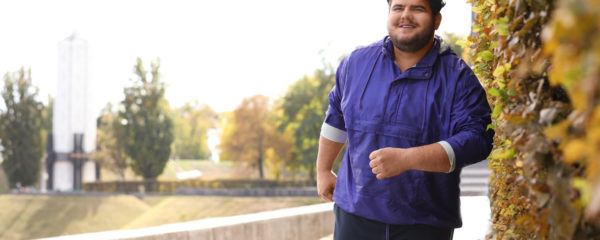 Les vêtements grande taille pour hommes forts